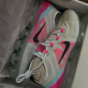 Nike Vapormax Flyknit Sneakers